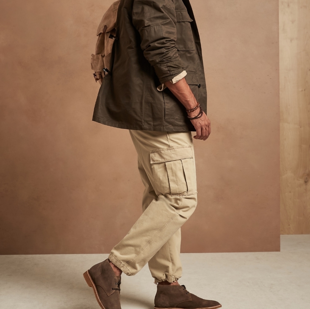 Banana Republic Men's Khaki Cargo Pants